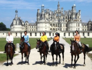 Castillo de la Loira a caballo 
